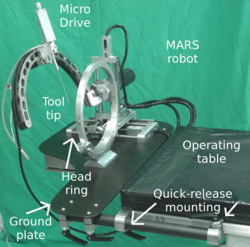 Der MARS ("Motor Assisted Robotic Stereotaxy") Roboter